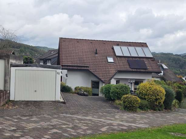Modernisiertes Einfamilienhaus in Kirchhundem - Altes Feld in 57399 Kirchhundem von Hundem-Lenne-Immobilien GmbH
